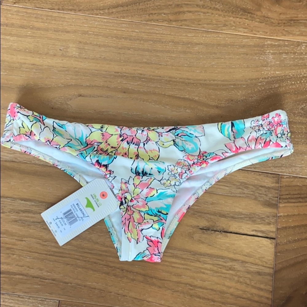 Billabong pixi petal cheeky bottoms